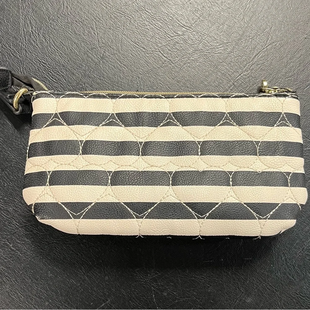 Betsey Johnson Be Mine quilted heart wristlet
